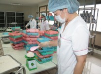 Phát động quyên góp từ thiện cho chương trình "Quà tặng yêu thương"